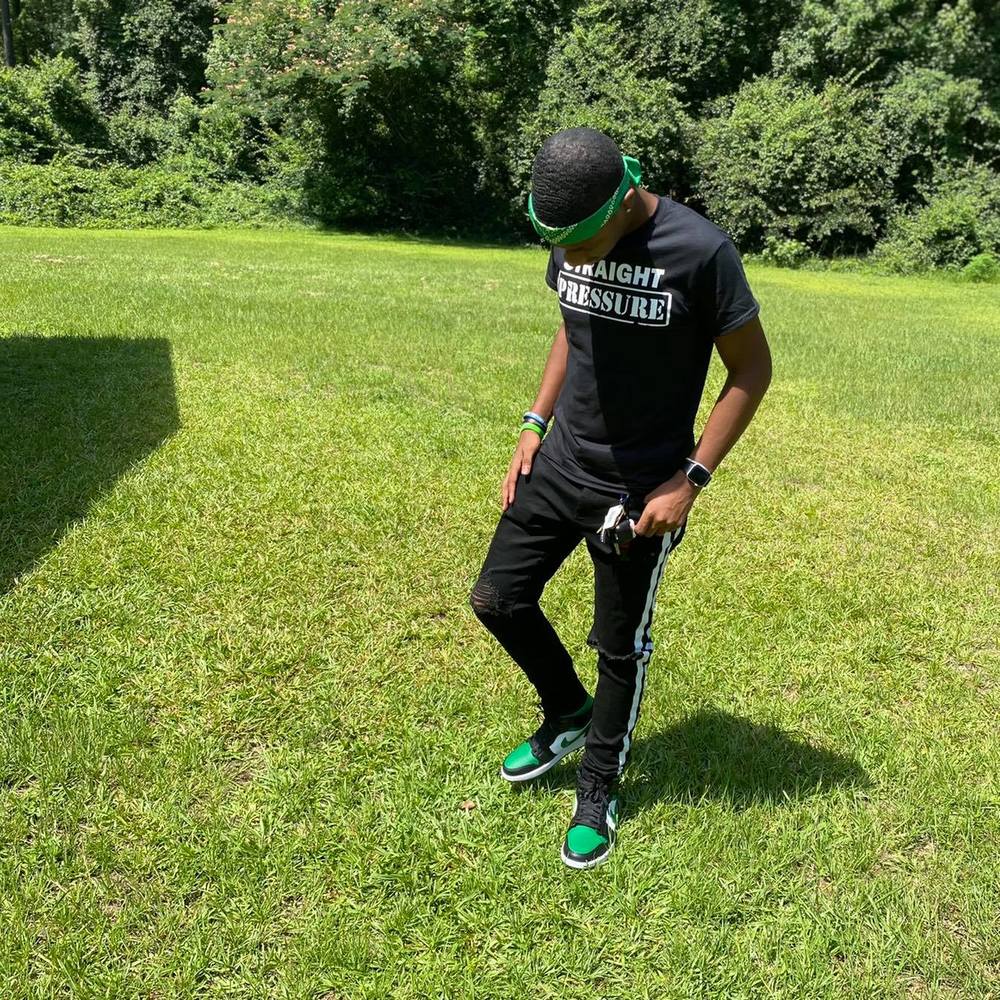 Meet your Posher, Ahmik